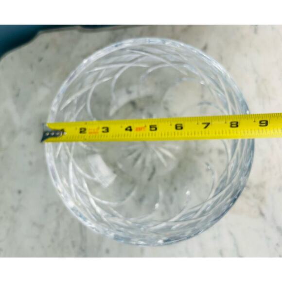 Vintage Crystal 8.5” Bowl Heavy Lead Centerpiece Serving Dish Home Decor Fruit - Picture 6 of 16